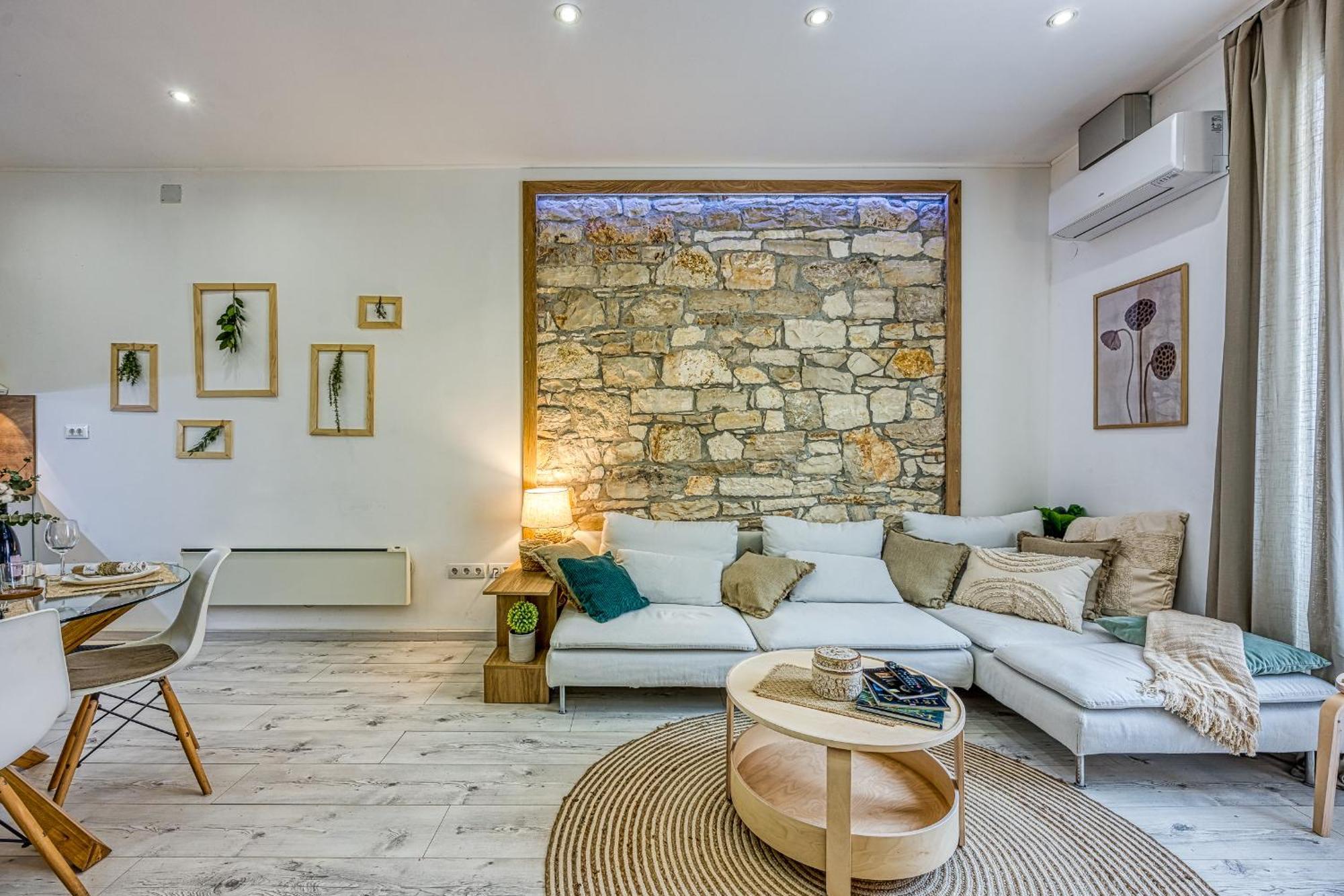 Eva - Storia Parentina Apartment Porec Bagian luar foto