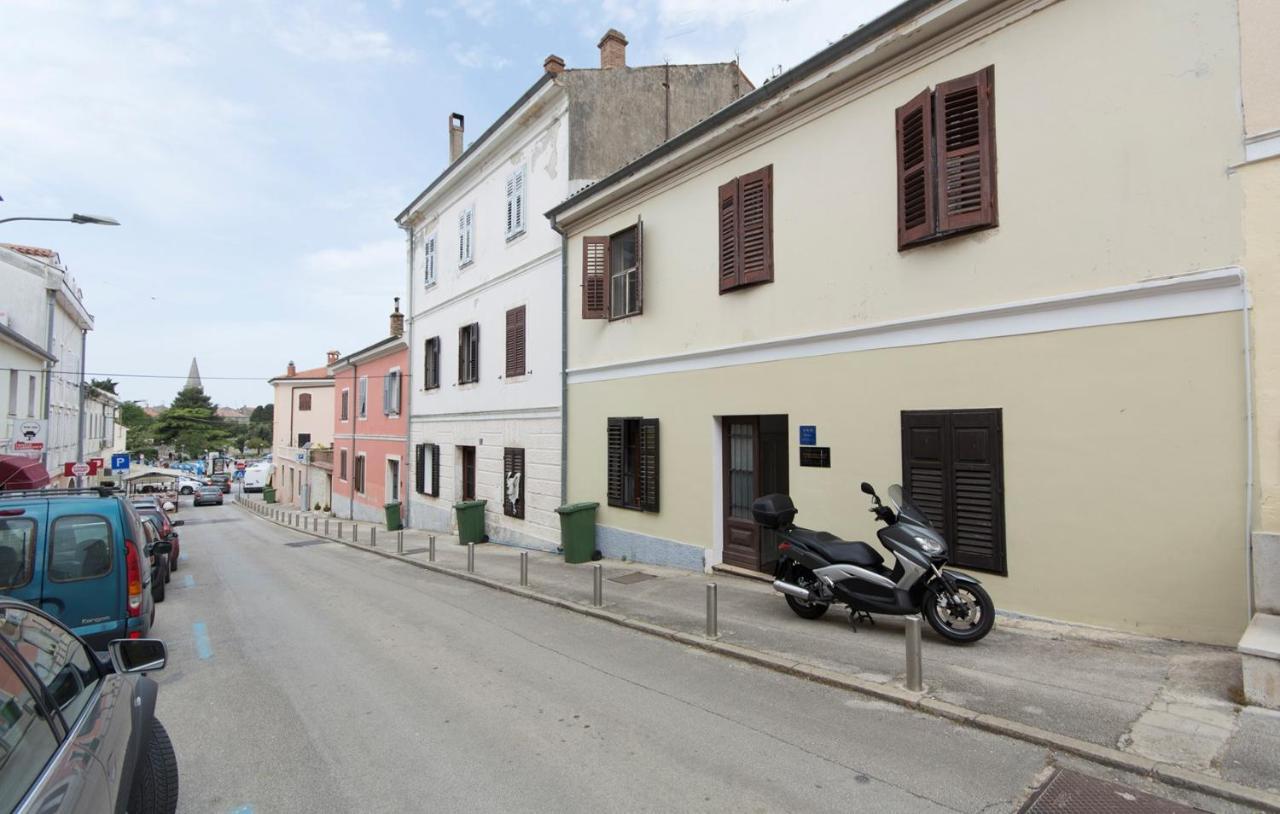 Eva - Storia Parentina Apartment Porec Bagian luar foto